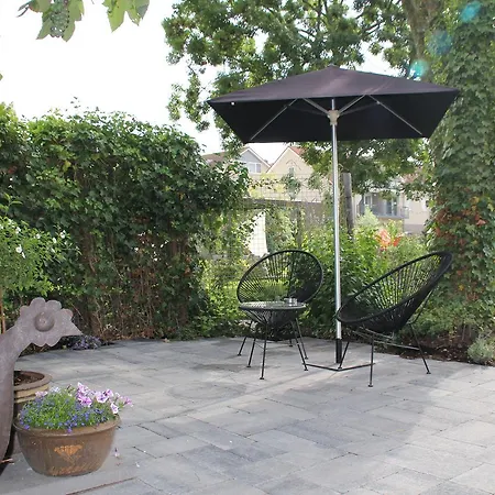 Hoeve Altena Guesthouse Woudrichem Exterior photo